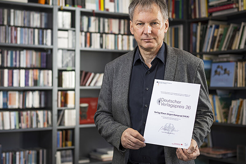 Verlagsinhaber Klaus-Jürgen Kamprad (c) KampradMedia